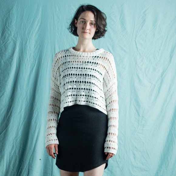 MOON&MADISON | White Loose Crochet Cropped Sweater - Picture 2 of 4